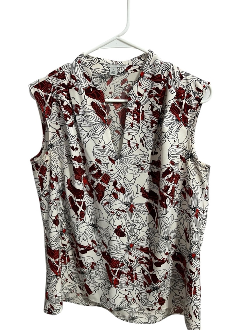 Sleeveless Floral V-Neck Top in Cream and Red